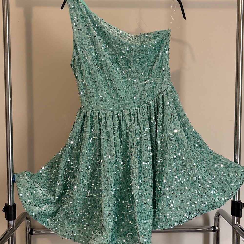 Short Prom/ Sweet 16 Party Dress - Picture 1 of 5